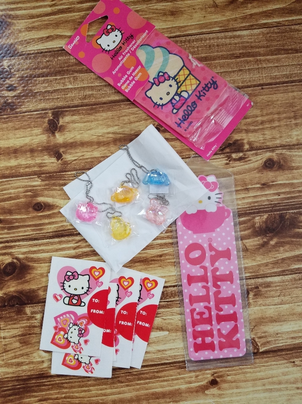 Hello Kitty & Friends Sanrio Bundle Kawaii Accessories & Charms